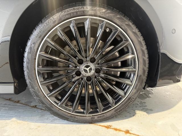 Mercedes Benz Cla image 2