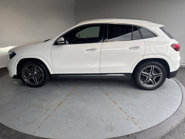Mercedes Benz Gla image 2
