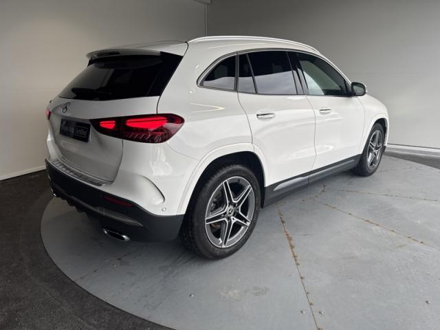 Mercedes Benz Gla image 6