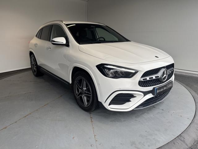 Mercedes Benz Gla image 8