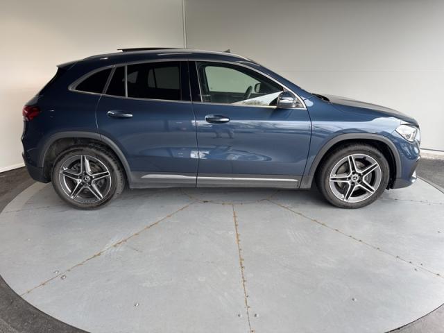 Mercedes Benz Gla image 8