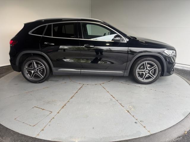 Mercedes Benz Gla image 2