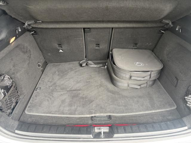 Mercedes Benz Gla image 3