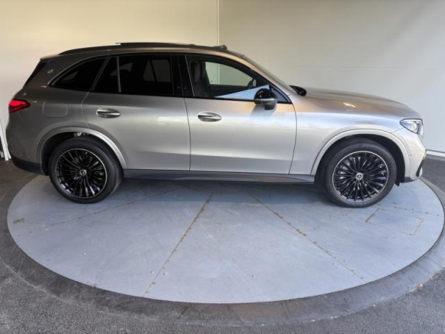 Mercedes Benz Glc image 8