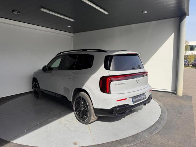 Mercedes Benz Glb image 5