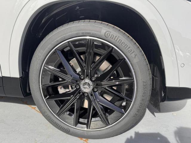 Mercedes Benz Glb image 3