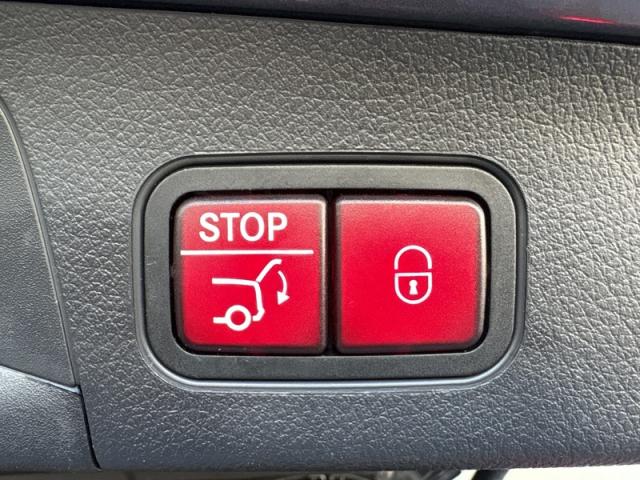 Mercedes Benz Gla image 8