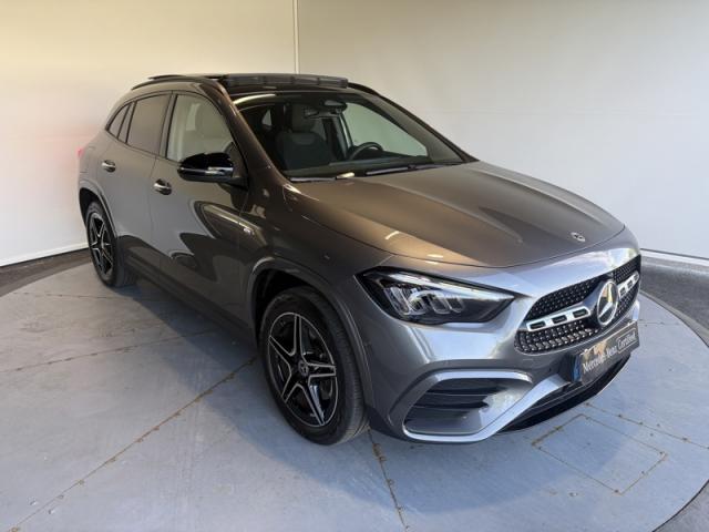 Mercedes Benz Gla image 1