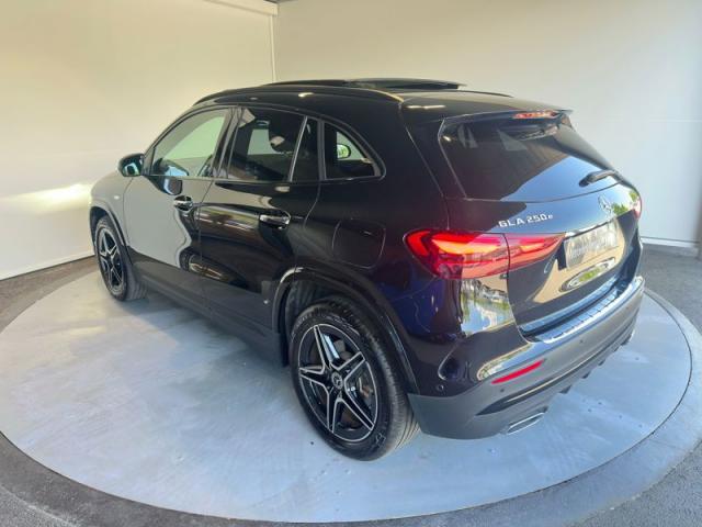 Mercedes Benz Gla image 2