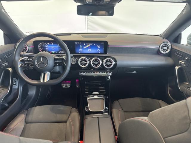 Mercedes Benz Cla image 2