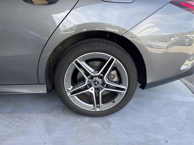 Mercedes Benz Cla image 9