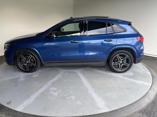 Mercedes Benz Gla image 2