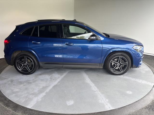 Mercedes Benz Gla image 6