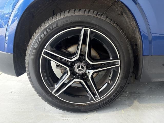 Mercedes Benz Gla image 1