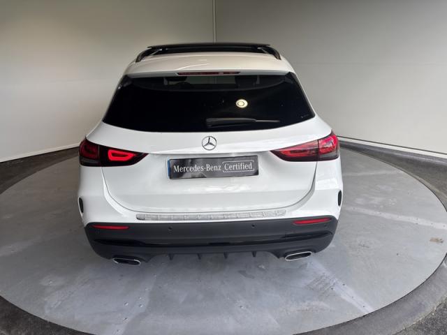 Mercedes Benz Gla image 8