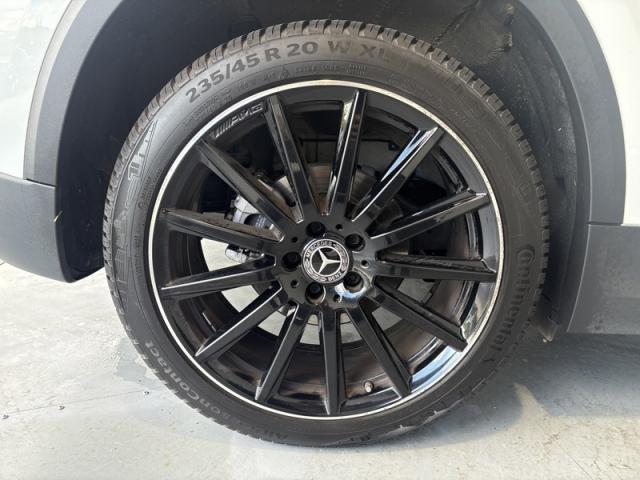 Mercedes Benz Gla image 9