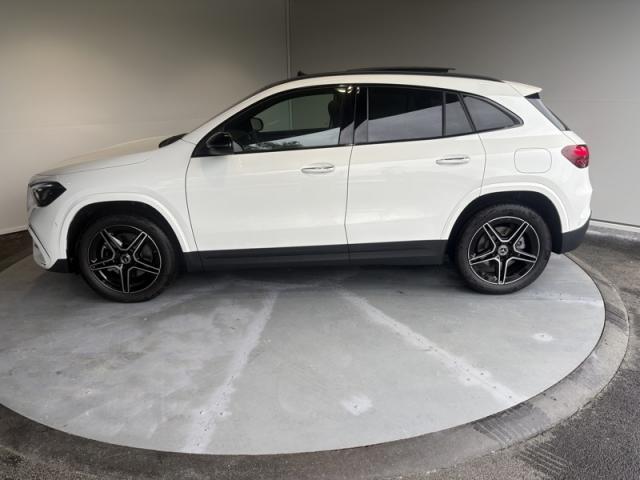 Mercedes Benz Gla image 5