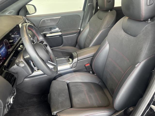 Mercedes Benz Gla image 4