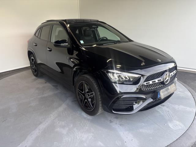 Mercedes Benz Gla image 1