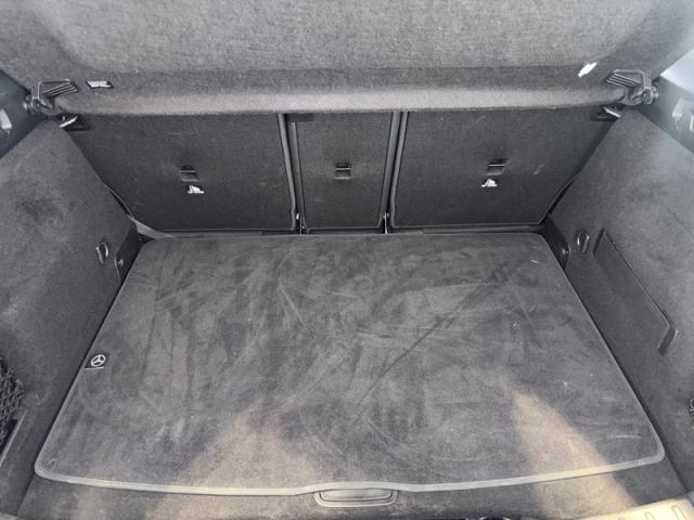Mercedes Benz Gla image 6