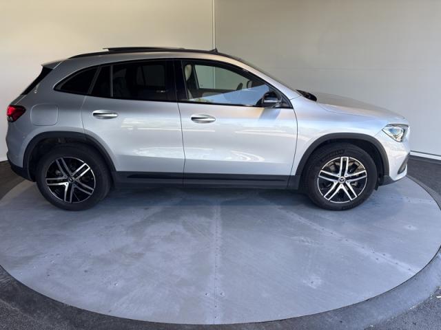 Mercedes Benz Gla image 2
