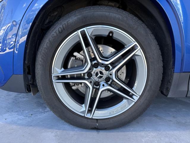 Mercedes Benz Gla image 9