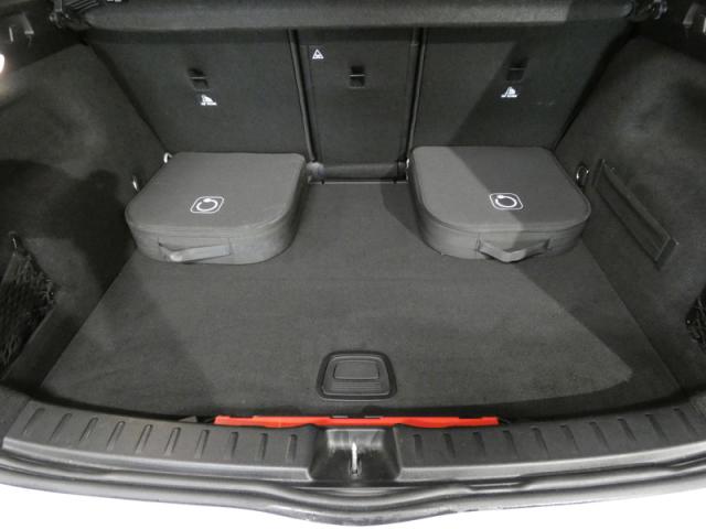 Mercedes Benz Gla image 7