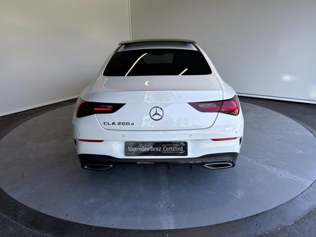 Mercedes Benz Cla image 8