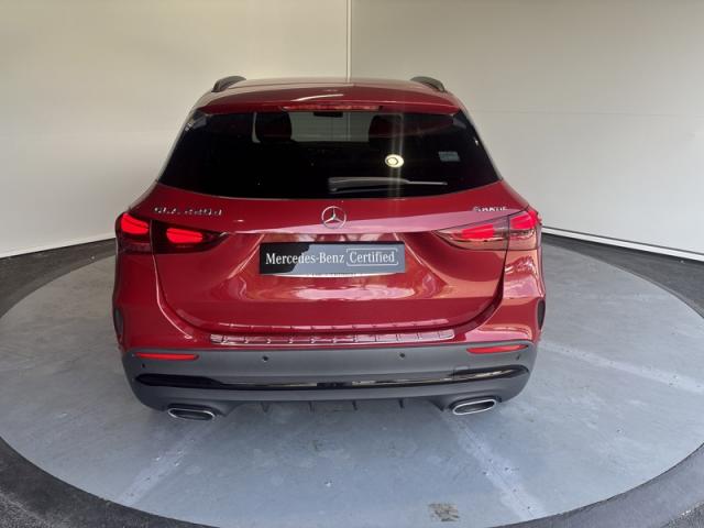 Mercedes Benz Gla image 2