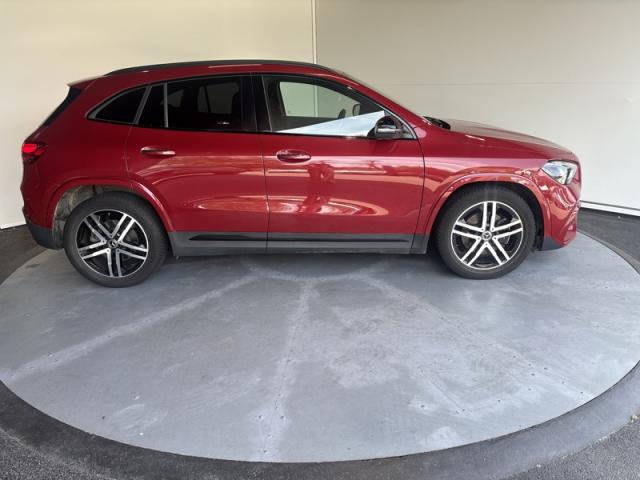 Mercedes Benz Gla image 6