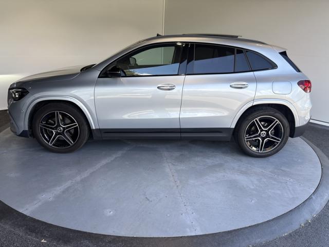 Mercedes Benz Gla image 1