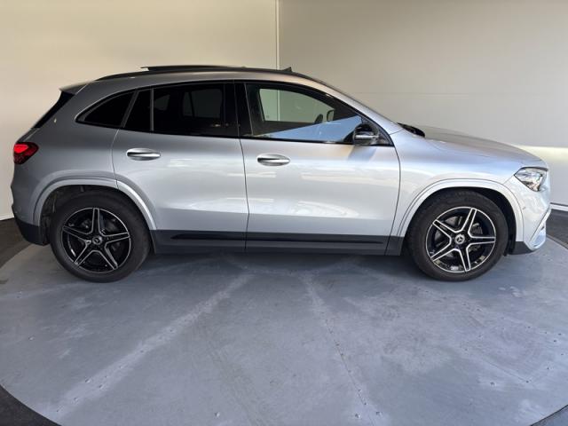 Mercedes Benz Gla image 2