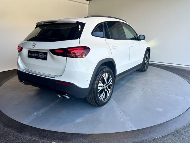 Mercedes Benz Gla image 8