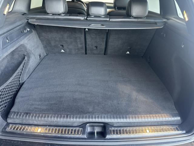 Mercedes Benz Glc image 9