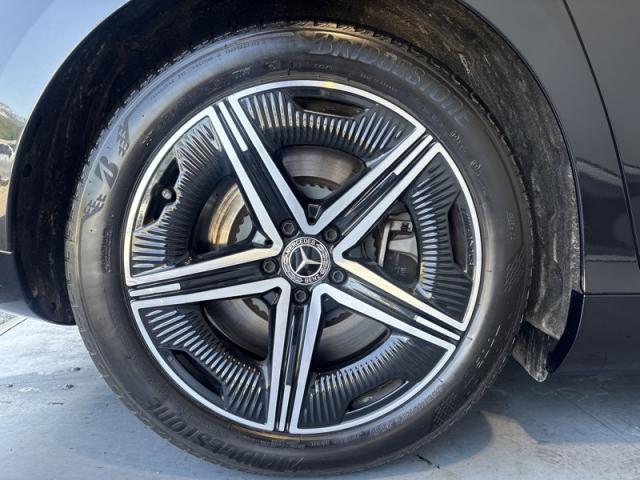 Mercedes Benz Eqe image 3