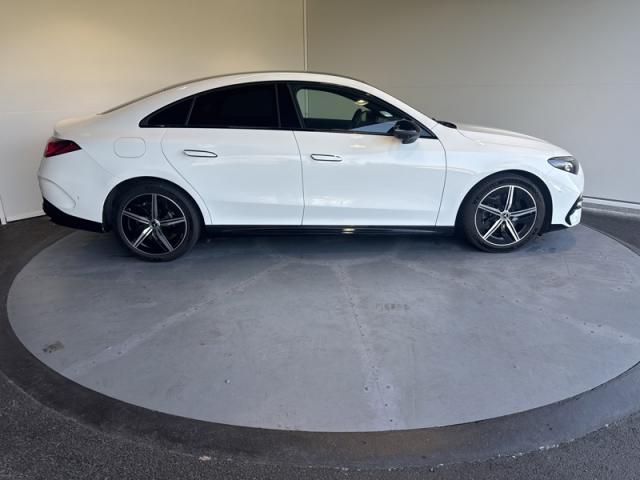 Mercedes Benz Cla image 8
