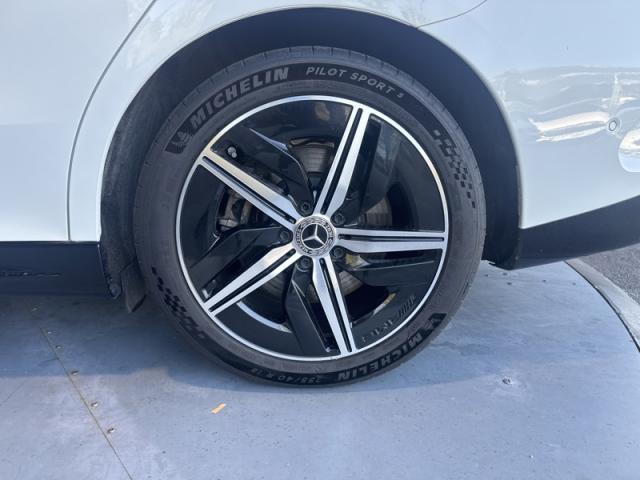 Mercedes Benz Cla image 4