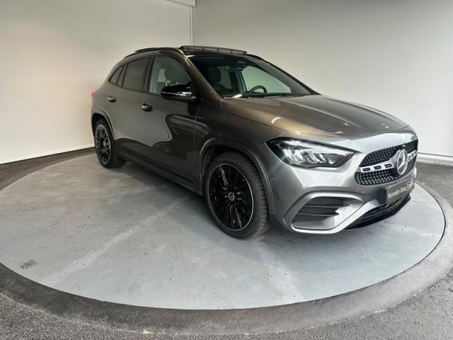 Mercedes Benz Gla image 2