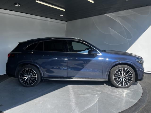 Mercedes Benz Glc image 9