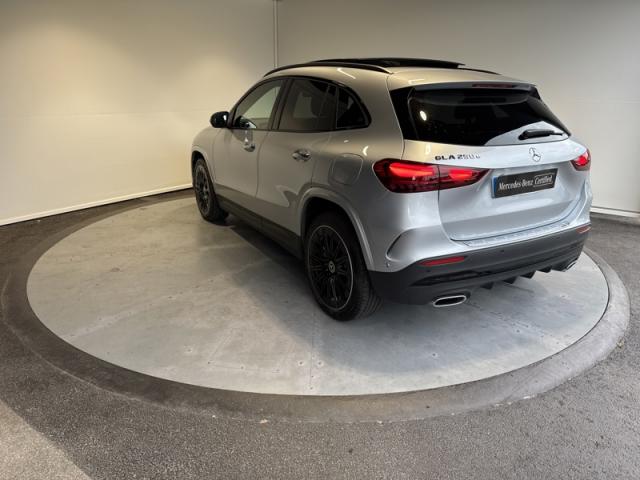 Mercedes Benz Gla image 1