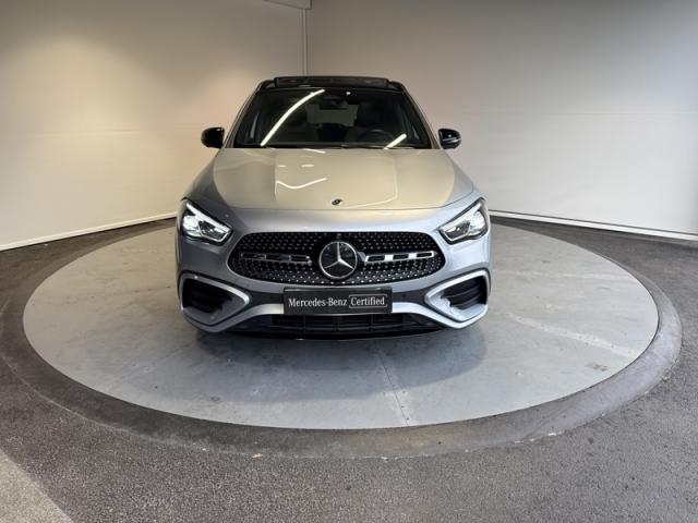 Mercedes Benz Gla image 2