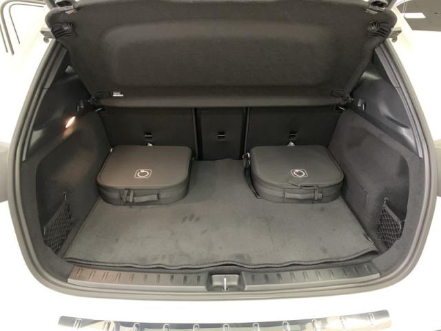Mercedes Benz Eqa image 3