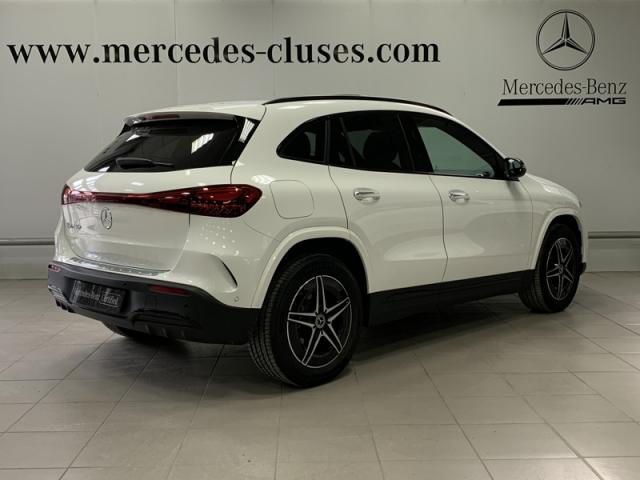 Mercedes Benz Eqa image 9