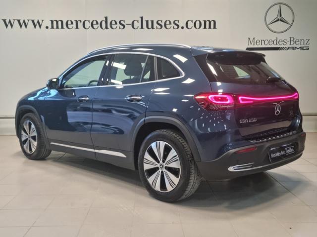 Mercedes Benz Eqa image 9
