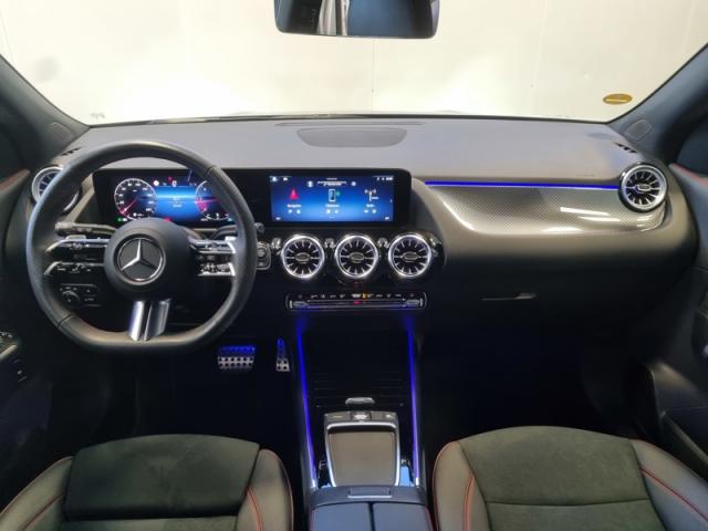 Mercedes Benz Gla image 6