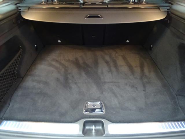 Mercedes Benz Glc image 9
