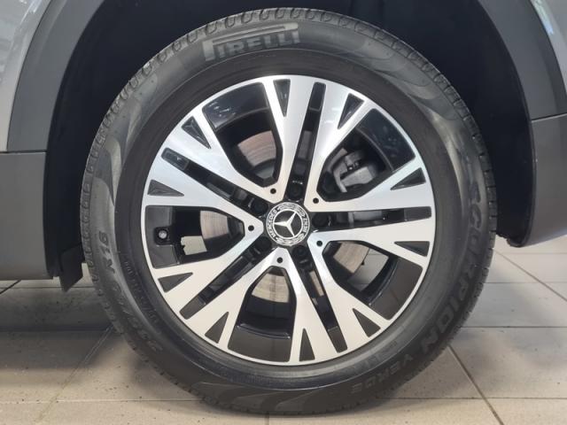 Mercedes Benz Glb image 8