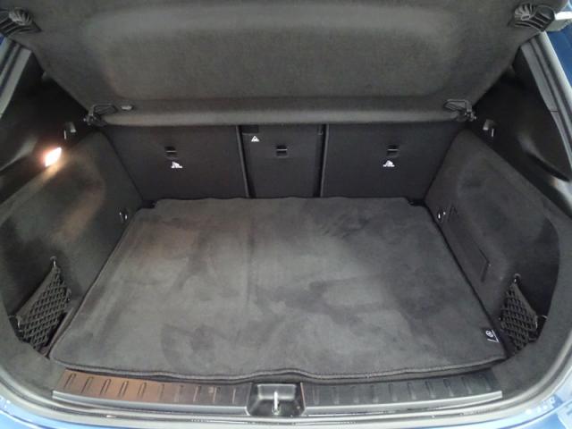 Mercedes Benz Gla image 8