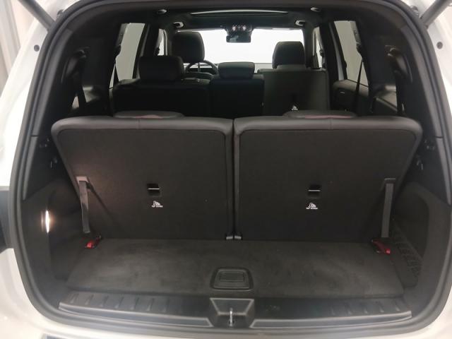 Mercedes Benz Glb image 8