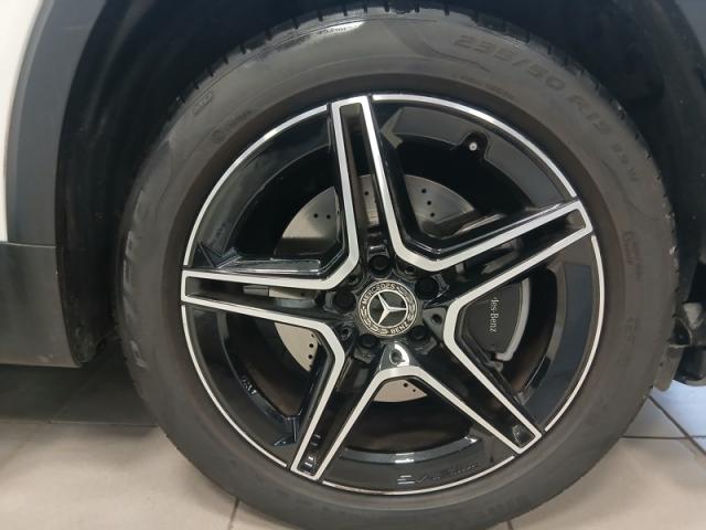 Mercedes Benz Glb image 6